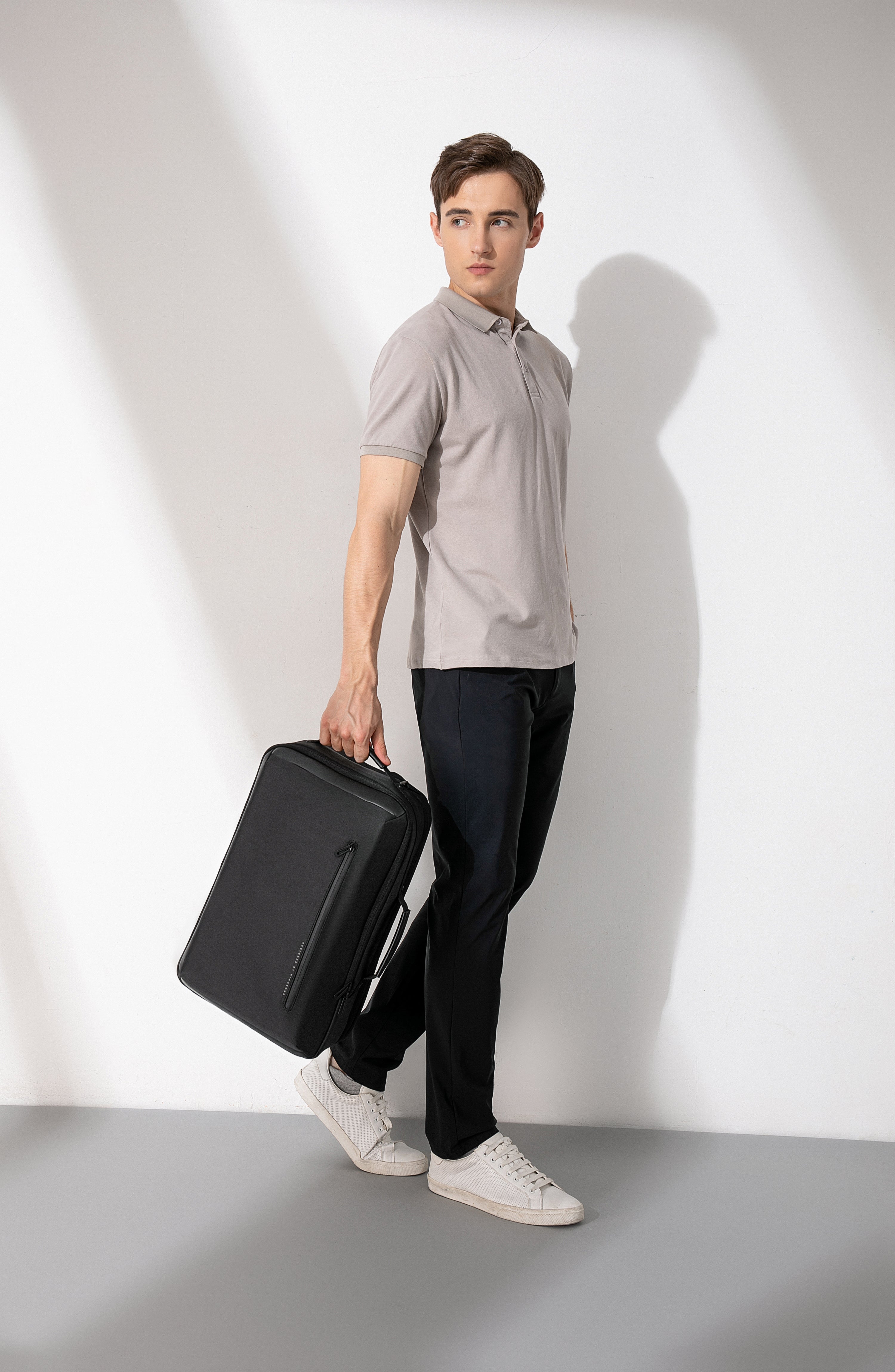 Kingsons Urban Business Commuter Backpack (23L)